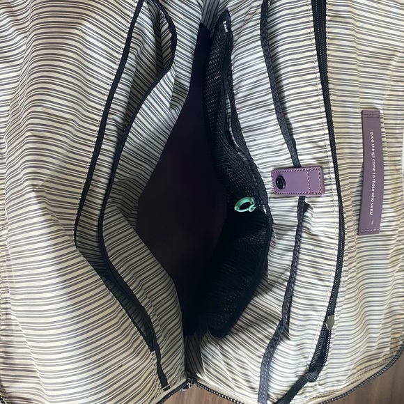 Lululemon RARE My Omies bag - Picture 3 of 5